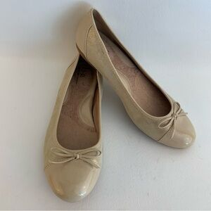 B.O.C Tan Leather and Textile Ballet Flats